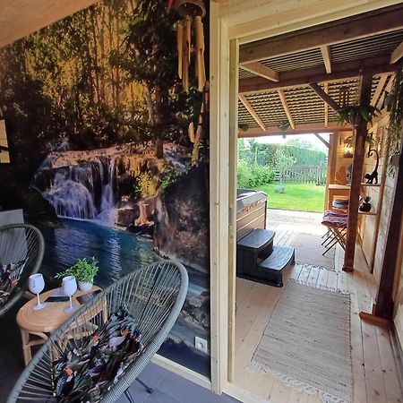Entre Monts Et Collines B&B Et Spa En Option Εξωτερικό φωτογραφία