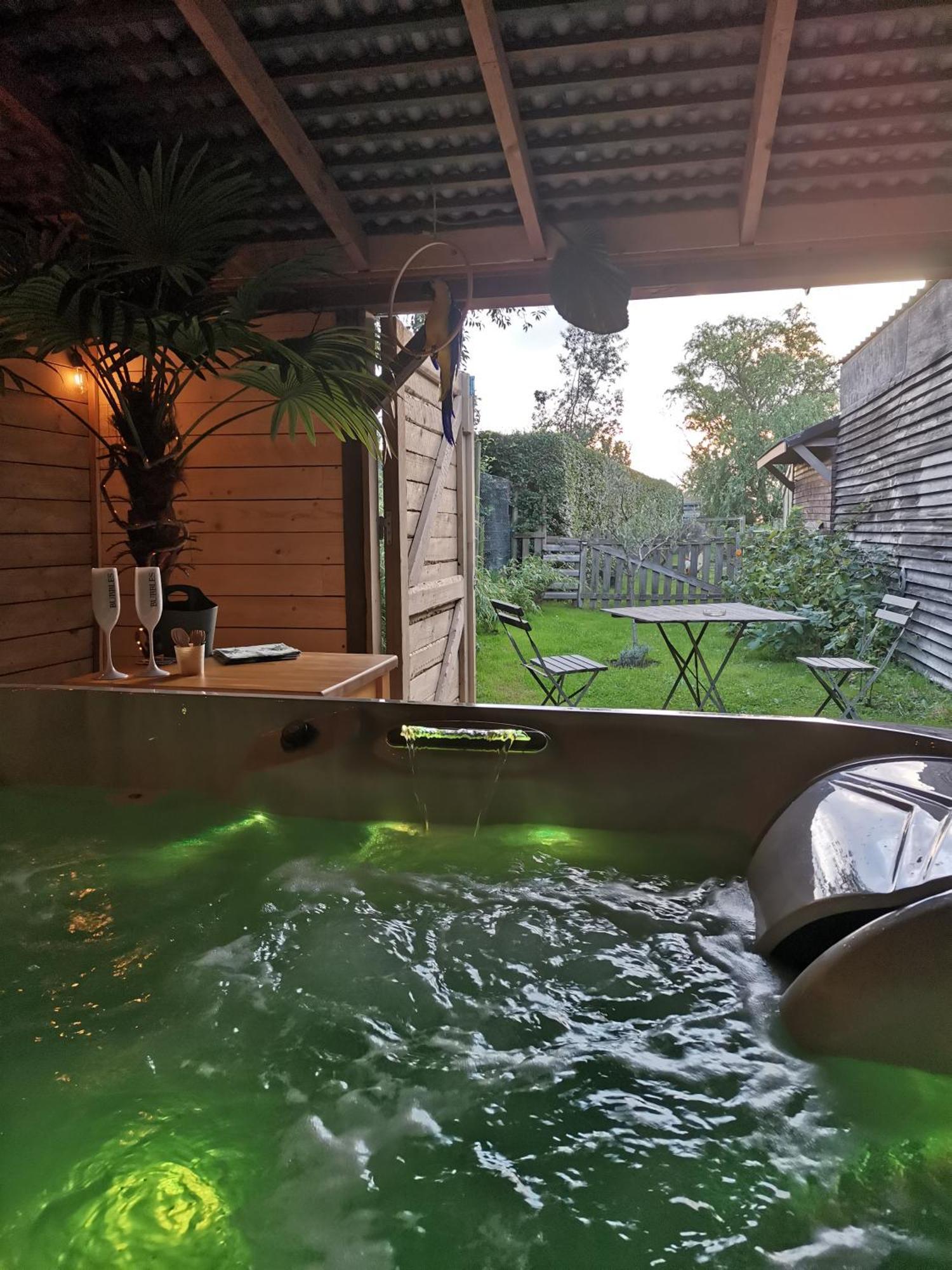 Entre Monts Et Collines B&B Et Spa En Option Εξωτερικό φωτογραφία