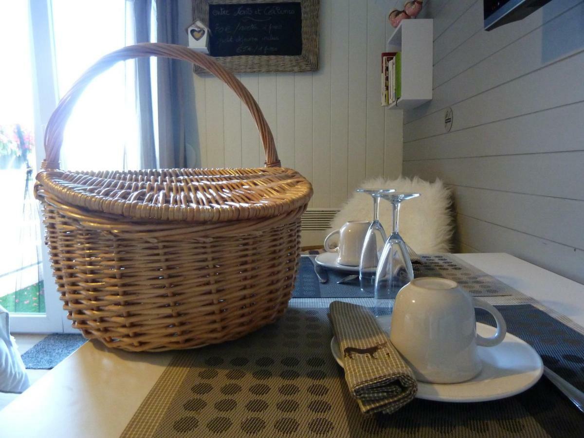 Entre Monts Et Collines B&B Et Spa En Option Εξωτερικό φωτογραφία